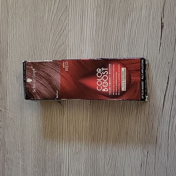 Schwarzkopf  red color boost dye - Picture 2 of 4